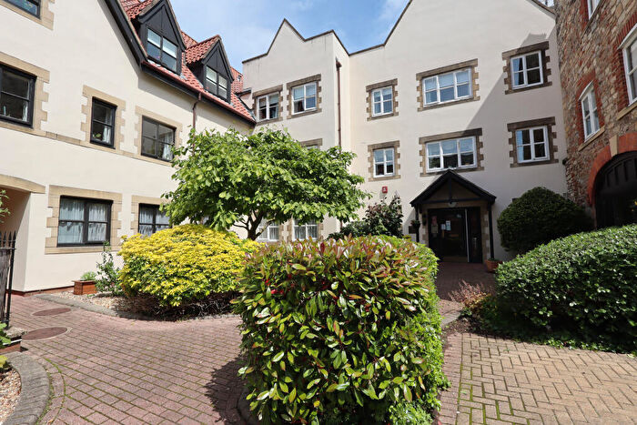 2 Bedroom Retirement Property For Sale In Carlton Court, Wells, BA5