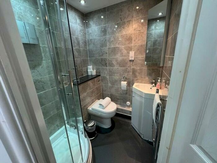 Studio To Rent In Berkeley Square, Bristol, BS8