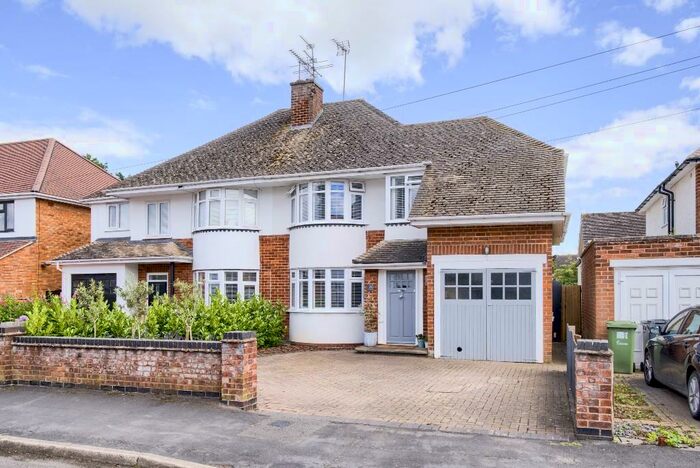 4 Bedroom Semi-Detached House To Rent In Kinross Road, Leamington Spa, Warwickshire, CV32