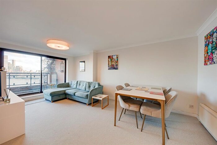 2 Bedroom Flat To Rent In Free Trade Wharf, The Highway, London, E1W