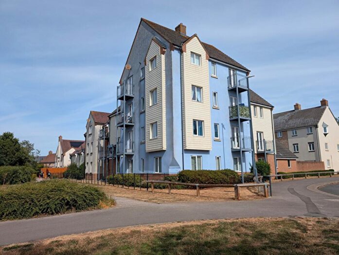 2 Bedroom Apartment For Sale In Piernik Close, Swindon, Wiltshire, SN25