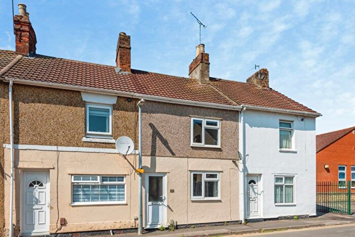 2 Bedroom Terraced House For Sale In Avening Street, Swindon, SN2