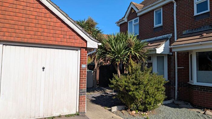 3 Bedroom Semi-Detached House To Rent In Coxswain Way, Selsey, PO20