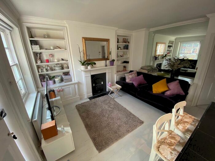 2 Bedroom Apartment To Rent In Allitsen Road, St. Johns Wood, NW8