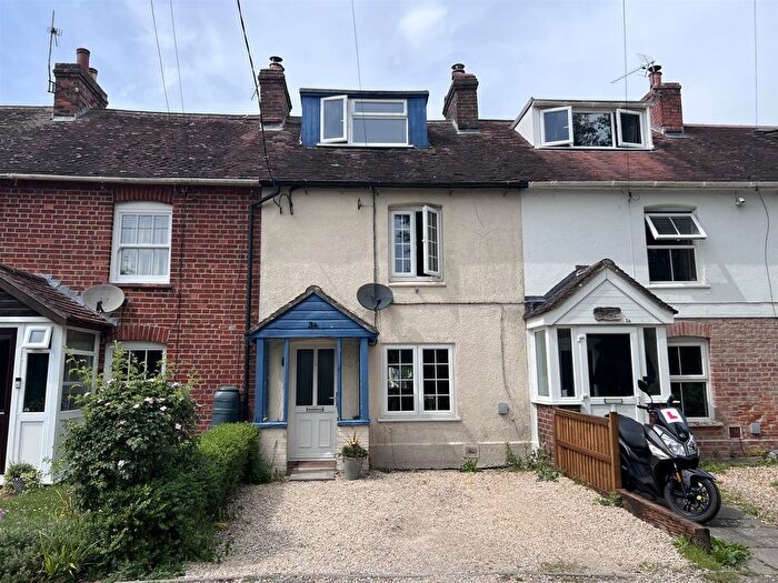 3 Bedroom Terraced House For Sale In Railway Terrace, Gillingham, SP8