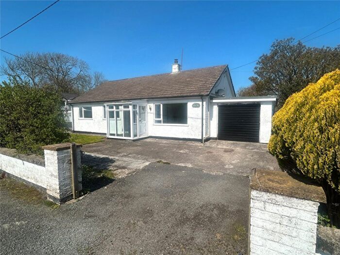 4 Bedroom Bungalow For Sale In Ffordd Tan Y Bryn, Amlwch, Isle Of Anglesey, LL68