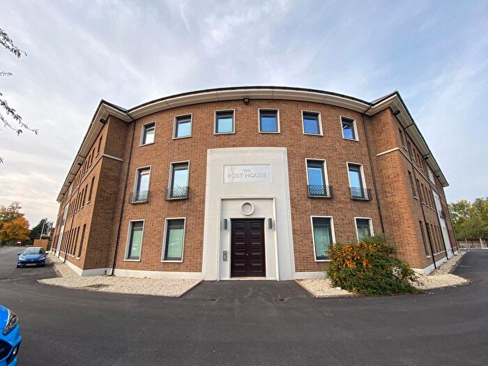 1 Bedroom Flat To Rent In Eastern Avenue, The Post House Eastern Avenue, GL4