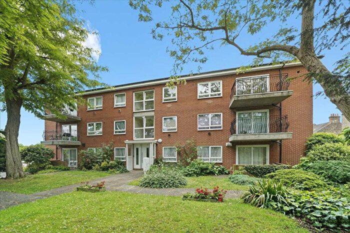 1 Bedroom Flat For Sale In Ascalon Court, Upper Tulse Hill, London, SW2