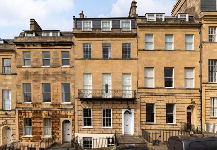 3 Bedroom Flat For Sale In Marlborough Buildings, Bath, BA1