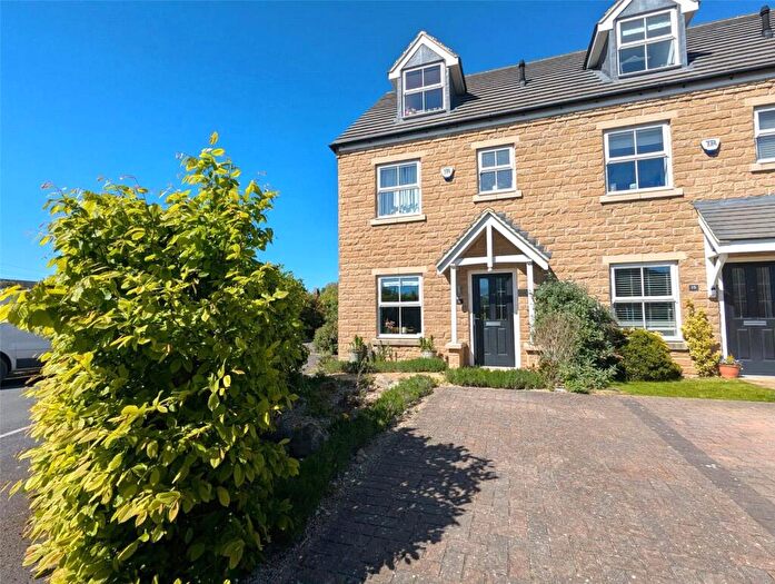 4 Bedroom Semi-Detached House For Sale In Mulberry Vale, Romanby, Northallerton, North Yorkshire, DL7