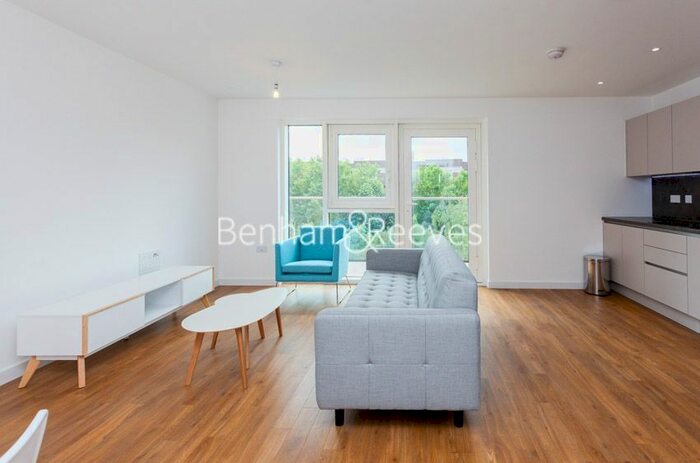 2 Bedroom Flat To Rent In Bailey Street, London, SE8