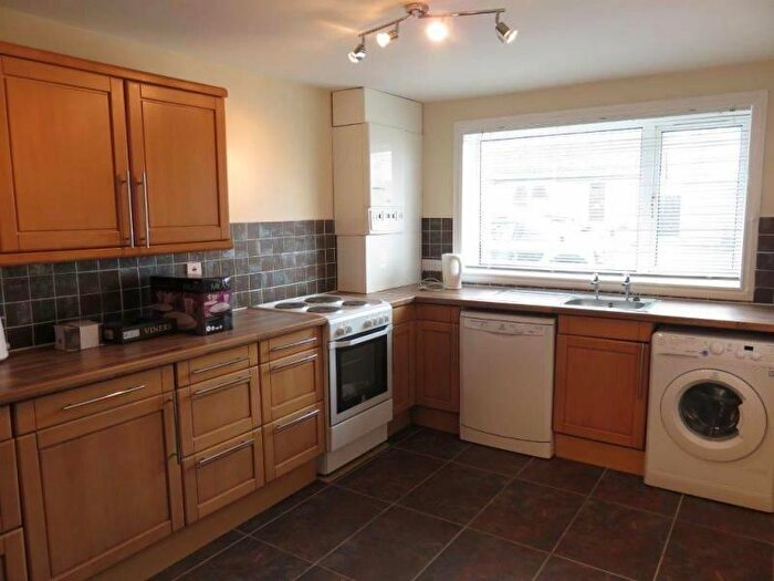 2 Bedroom Flat To Rent In Harehill Road, Aberdeen, AB22