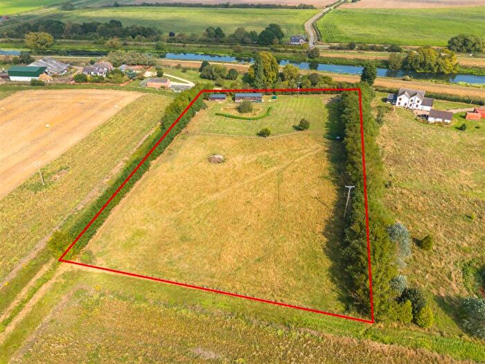 2 Bedroom Lodge For Sale In Ferry Lodge, Blankney Dales, Woodhall Spa, LN10