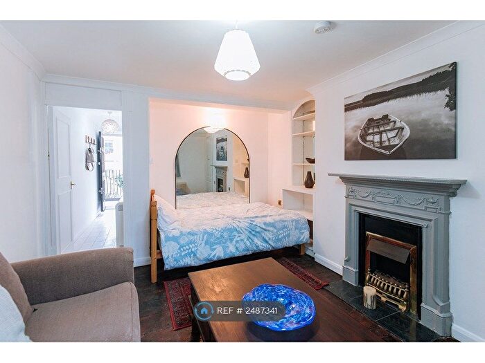 Studio To Rent In Ebury Bridge Road, London, SW1W