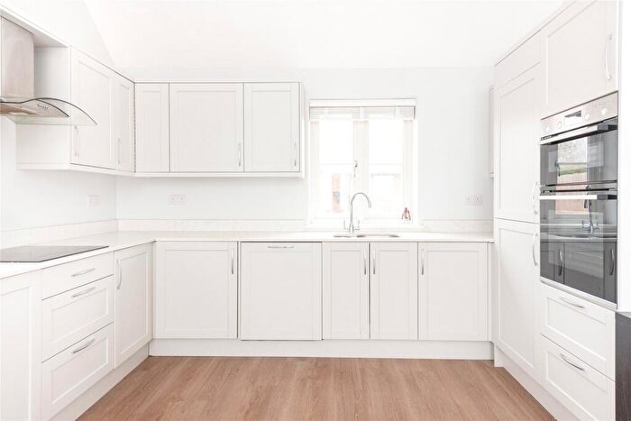 2 Bedroom Bungalow For Sale In Tandys Close, Turvey, Bedfordshire, MK43