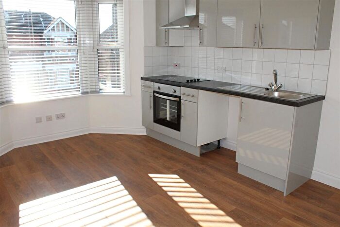 1 Bedroom Flat To Rent In Leigh Road, Eastleigh, SO50