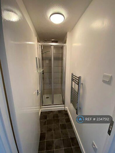 5 Bedroom End Of Terrace House To Rent In Herald Close, Beeston, Nottingham, NG9