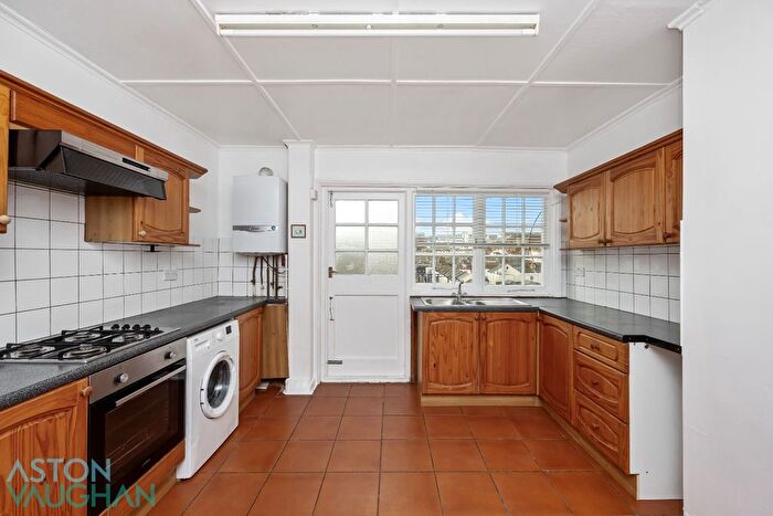 2 Bedroom Flat To Rent In Gloucester Place, Brighton, East Sussex, BN1