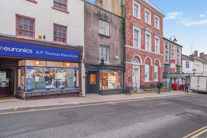 2 Bedroom Flat For Sale In Monmouth, Monnow Street, NP25