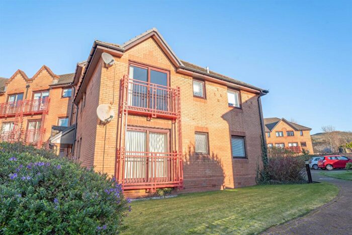 2 Bedroom Flat For Sale In Curlinghall, Largs, KA30