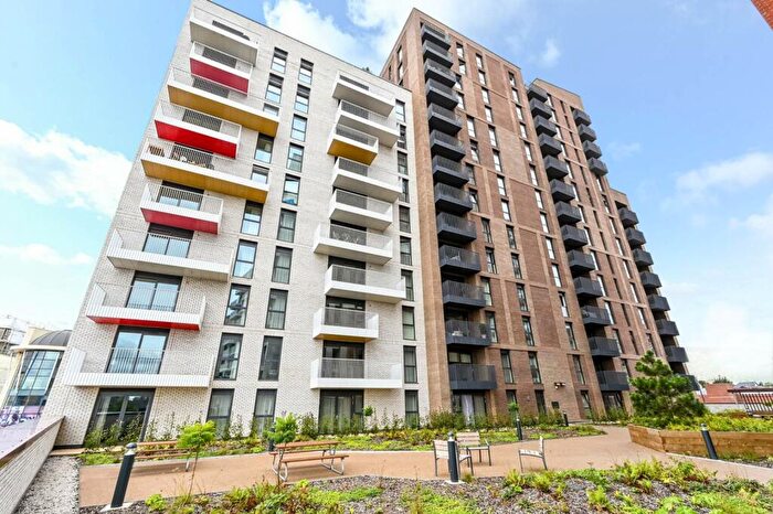 2 Bedroom Flat To Rent In Carter House, Maidenhead, SL6