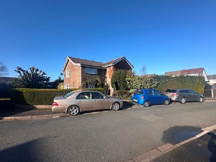 4 Bedroom Detached House For Sale In Yelverton Close, Liverpool, Merseyside., L26