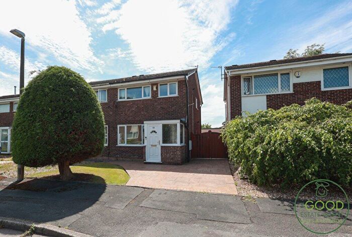 3 Bedroom Semi-Detached House For Sale In Levensgarth Avenue, Preston, PR2
