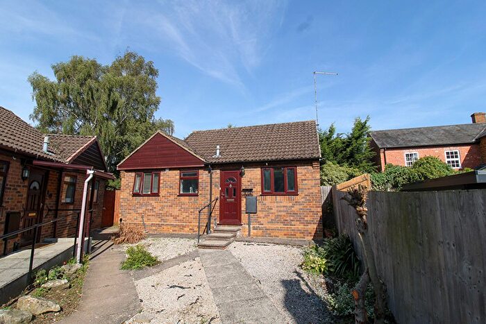 2 Bedroom Bungalow For Sale In Holmleigh Close, Duston, NN5