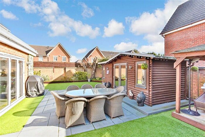 4 Bedroom Detached House For Sale In Anatase Close, Sittingbourne, Kent, ME10