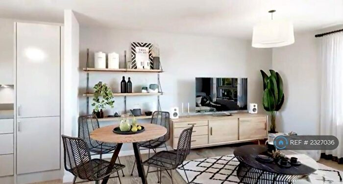 1 Bedroom Flat To Rent In Apollo Avenue, Fairfields, Milton Keynes, MK11