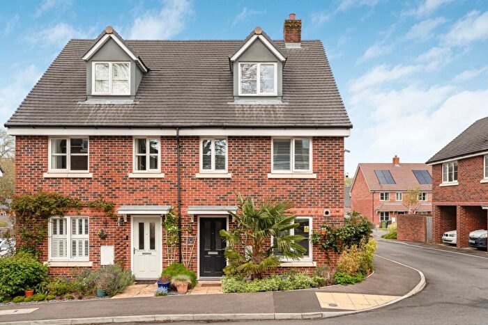 3 Bedroom Semi Detached House For Sale In Brickwork Avenue, Liphook, Hampshire, GU30