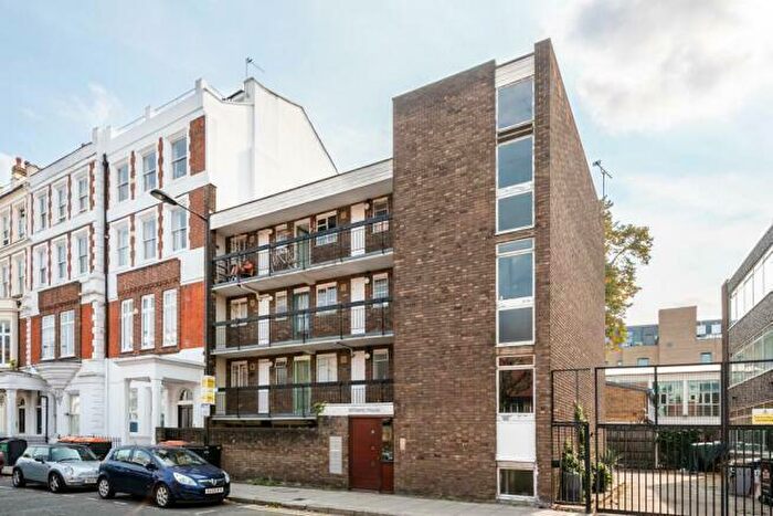 1 Bedroom Flat To Rent In King Edward's Road, London, E9