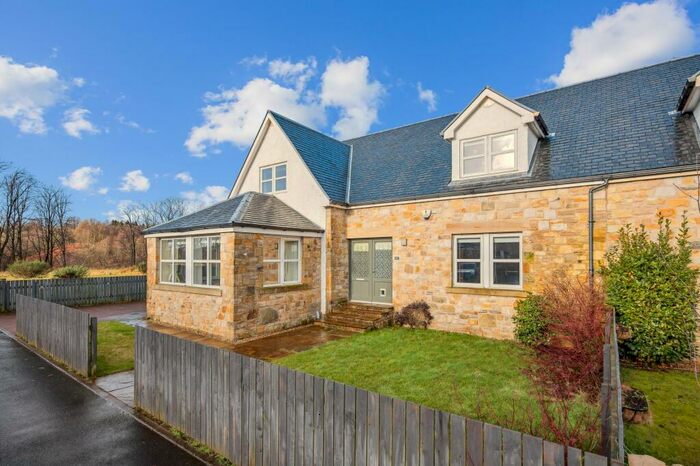 4 Bedroom Semi-Detached Villa For Sale In Woodend Steading, Kilsyth, North Lanarkshire, G65