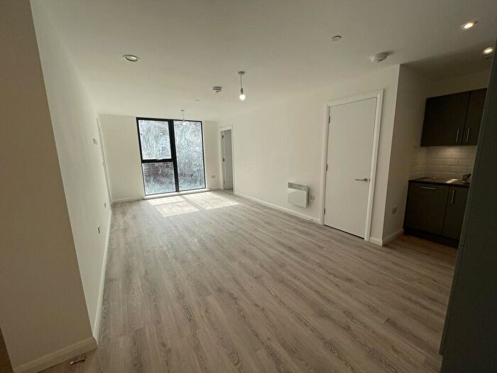 2 Bedroom Apartment To Rent In Parkview, Darwin Street, B12