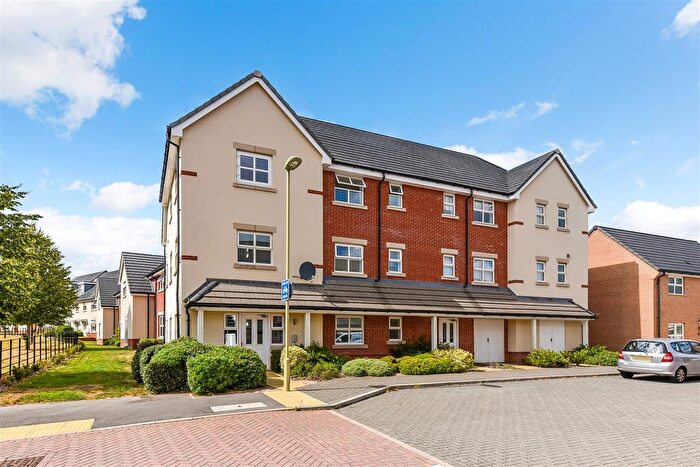 2 Bedroom Flat For Sale In Draper Close, Andover, SP11