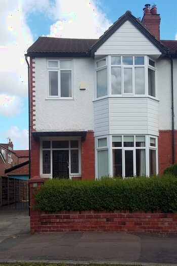 3 Bedroom Semi-Detached House To Rent In Claridge Road, Chorlton Cum Hardy, Manchester, M21