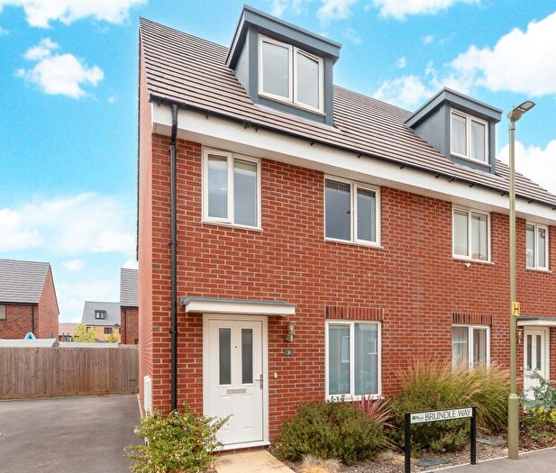 3 Bedroom Semi-Detached House For Sale In Brundle Way, Wantage, Oxfordshire, OX12
