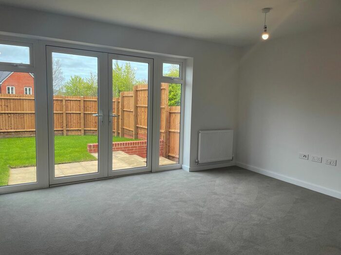 3 Bedroom End Of Terrace House To Rent In Defroscia Close, Calne, SN11