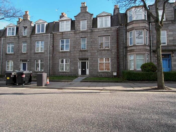 2 Bedroom Flat To Rent In Union Grove, First Floor Right AB10