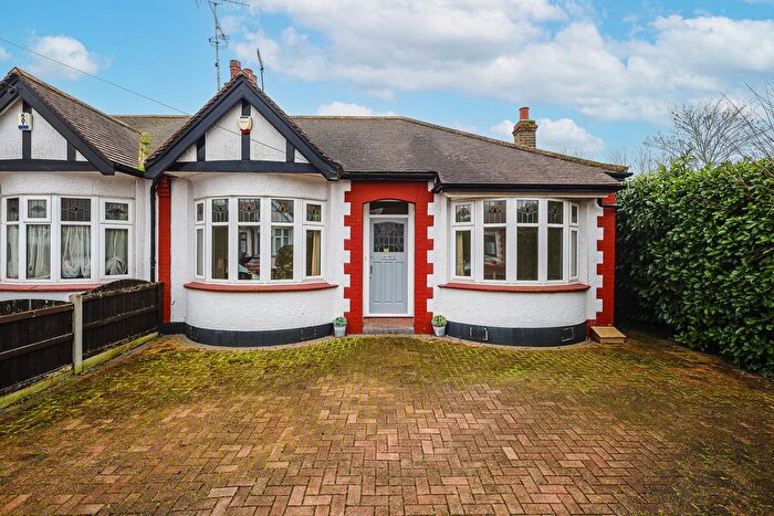 2 Bedroom Semi Detached Bungalow For Sale In Highfield Drive, Westcliff-On-Sea, SS0
