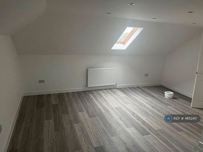 1 Bedroom Flat To Rent In West Main Street, Harthill, ML7