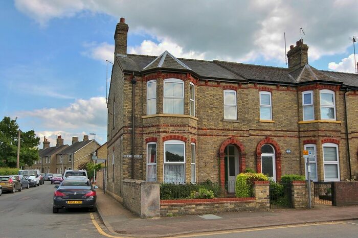 2 Bedroom Flat To Rent In Montagu Road, Huntingdon, PE29