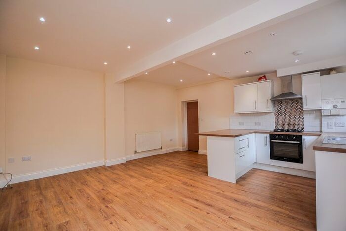 1 Bedroom Flat To Rent In Southchurch Road, Southend-On-Sea, SS1