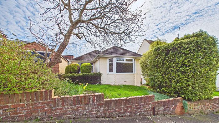 2 Bedroom Detached Bungalow To Rent In Graham Crescent, Portslade, BN41