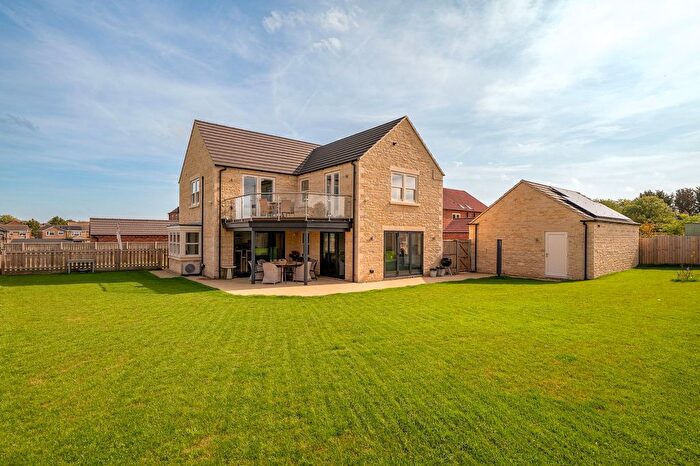 5 Bedroom Detached House For Sale In The Hawthorns, Cranwell Village, NG34