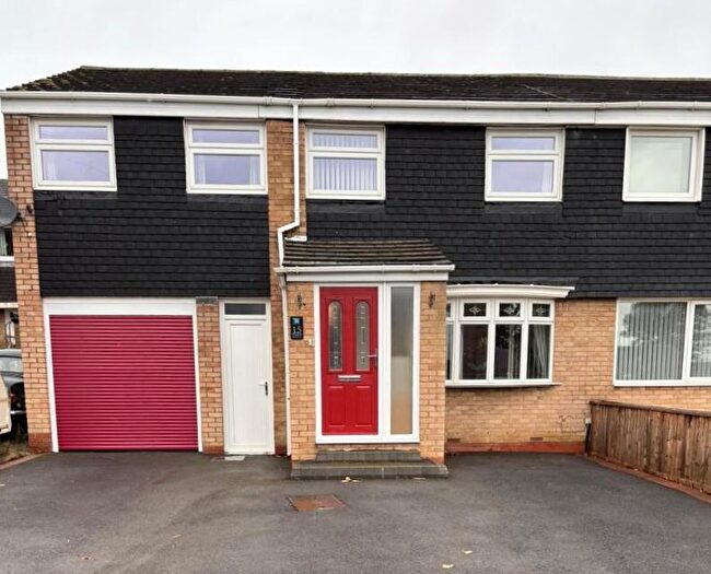 4 Bedroom Semi-Detached House For Sale In Deerness Heights, Brandon, DH7