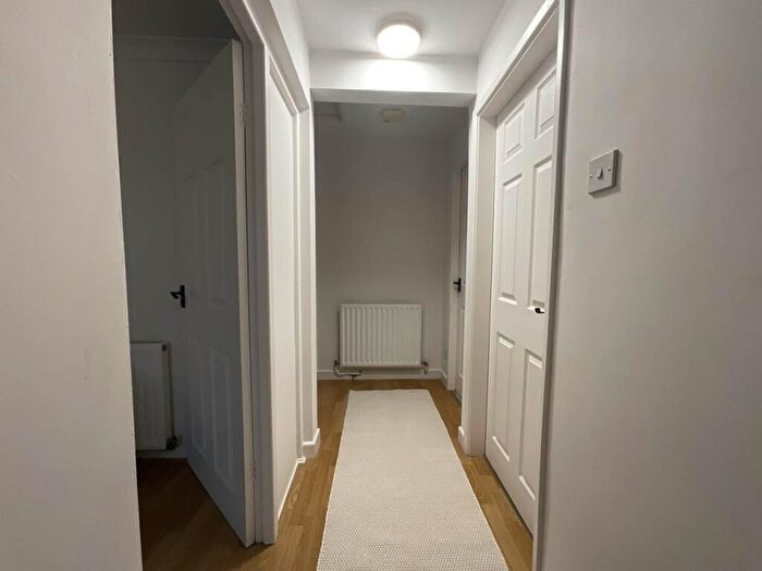 2 Bedroom Flat To Rent In Copperfield, , Chigwell, IG7