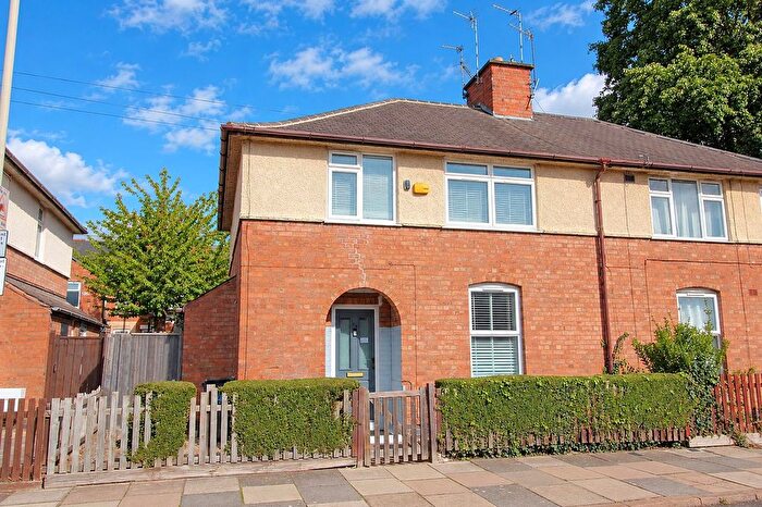3 Bedroom Semi Detached House For Sale In Bisley Street, Leicester, LE3