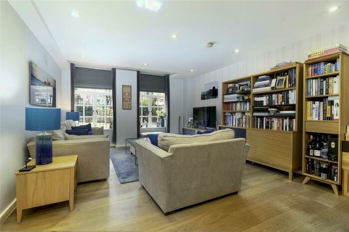 2 Bedroom Apartment To Rent In Highbury Park, London, N5