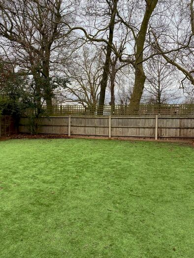 2 Bedroom Flat To Rent In Balham Park Road, London, SW12